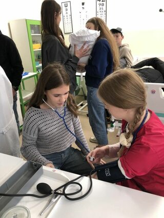 370062378_1931260320601019_8635635163241347009_n