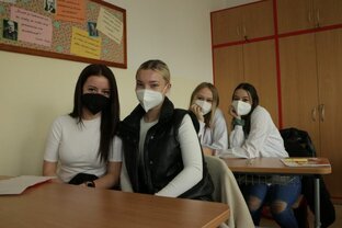 Študenti právnickej fakulty umb bb pre našich študentov - 164575385_865591350964831_6407659501287581383_n
