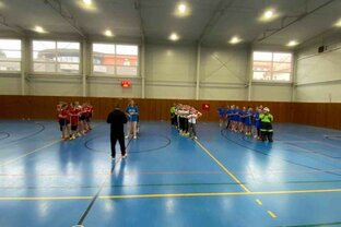 Super florbal pohár dievčat stredných škôl - picture1