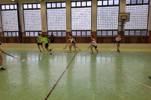 Zväčšiť fotografiu - Okresné finále vo florbale